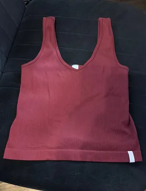 Old Navy Tank Top thumbnail 1