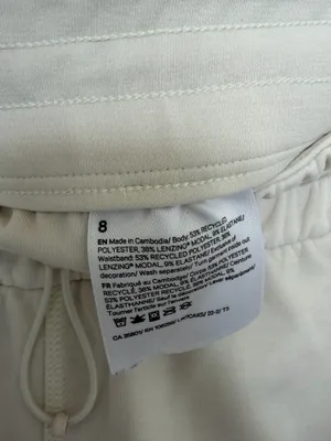 Lululemon shorts thumbnail 4