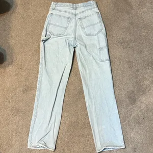 Abercrombie & Fitch Light Wash Ultra Hi Rise 90s Straight Carpenter Jean Size 6 thumbnail 5