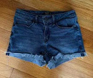 Abercrombie low rise Denim Shorts thumbnail 1