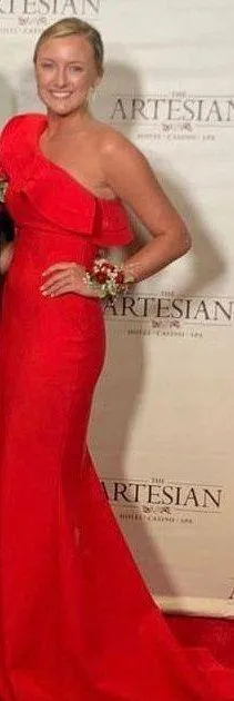 Tarik Ediz Red Formal / Prom Dress thumbnail 1