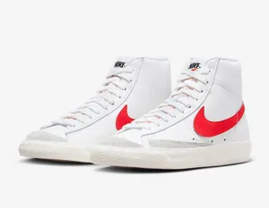 Nike Red Blazers thumbnail 1