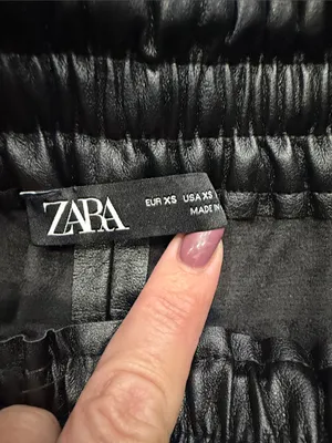Zara Black High-Waist Faux Leather Paperbag Shorts NWOT thumbnail 2