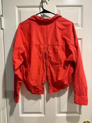 Pilcro Anthropologie Back Slit red Buttondown Shirt sz M thumbnail 4