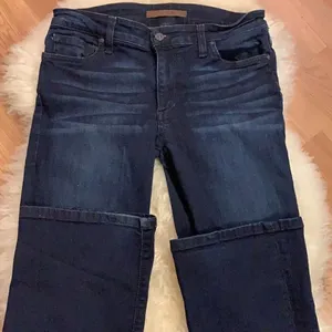 Joe’s jeans dark wash straight leg stretch jeans thumbnail 1