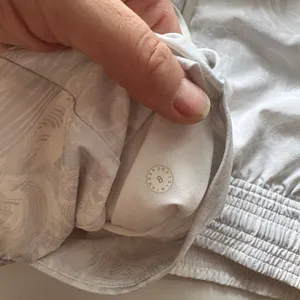 Lululemon‎ Womens White Gray Swift Speed Running Shorts Drawstring Size 8 thumbnail 6