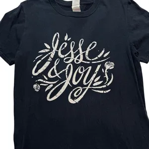 Jesse & Joy Un Besito Más 2017 US Tour Black Tee Small thumbnail 4