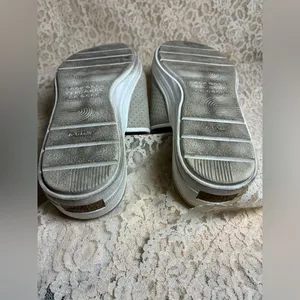 Dr. Scholl's Time Off Set Women's Adjustable Slide Sandals - Oyster Size 6 thumbnail 7