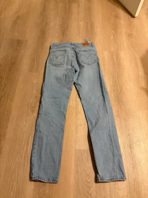 Men’s 501 Levi’s Jeans 30x32 thumbnail 2