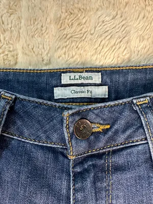 L.L. Bean Classic Fit medium-dark wash mid rise straight leg jeans 4 Med/Tall thumbnail 5