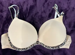 Victoria’s Secret Push-Up Plunge thumbnail 1