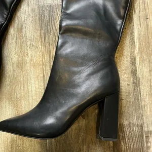 Wild Pair Black Boots Size 9 thumbnail 7