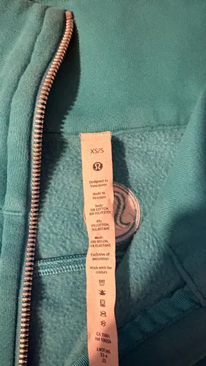 Lululemon Scuba thumbnail 2
