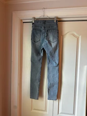 H&M light blue washed denim jeans thumbnail 4