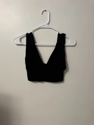 House of Harlow V-neck Tank thumbnail 3