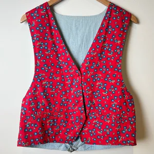 Vintage 90’s Reversible Red Floral / Chambray Patterned Vest thumbnail 1