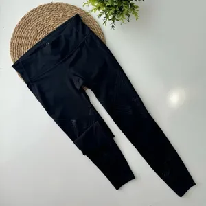Gap gFast Black Cross Train Shine Print‎ Leggings Size XS thumbnail 1
