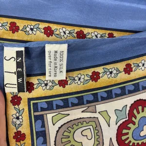 New Stu Square Scarf Blue Floral Heart Medallion Silk Boho Chic Cottagecore thumbnail 3