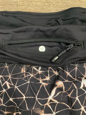 lululemon athletica Pace Rival Skirt Geometric Print Skort Size 12 thumbnail 5
