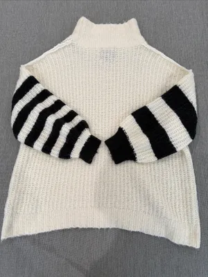 Urban outfitters Gemini sweater oversized cream with balloon sleeves size small thumbnail 7