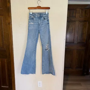 American Eagle Flare‎ Jeans Women 0 Blue Distressed High Rise Next Level Stretch thumbnail 3