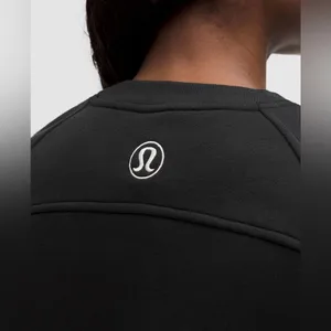 Lululemon NWT Scuba Oversized Pullover Wordmark Black Light Ivory Size M L thumbnail 4