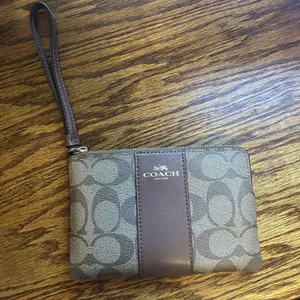 Coach Wristlet thumbnail 1