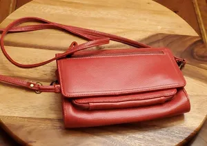 BUXTON RED CROSS BODY BAG thumbnail 1