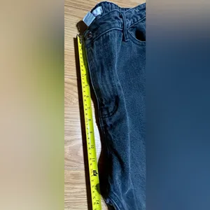 Forever 21 🏷️🏷️Women 33 Black wash, high rise, wide leg denim jeans thumbnail 7