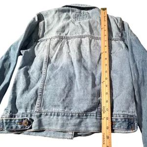 Forever 21 Classic Denim Jacket Womens‎ S Light Blue Cotton Trucker Jacket thumbnail 5
