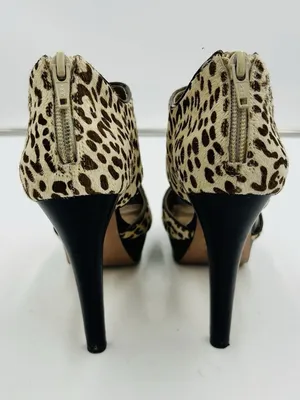 BCBGeneration Leopard Cow-Hair Platform Peep Toe D'Orsay 4.5" Heels Sz 6B thumbnail 8