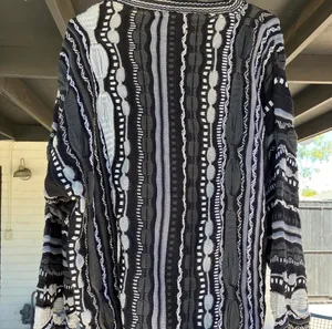 Sweater Multiple Size L thumbnail 1