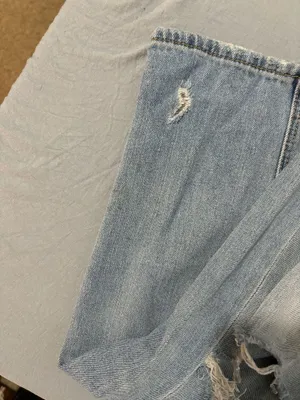 American Eagle Outfitters Mom Jean thumbnail 4
