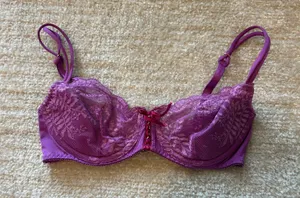 Victoria’s Secret Purple Lace hot pink corset detail bow Bra 32C thumbnail 1