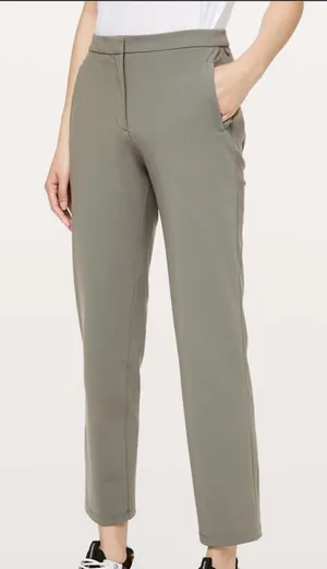 lululemon athletica‎ on the move Cropped Straight-Leg Pants in Olive thumbnail 1