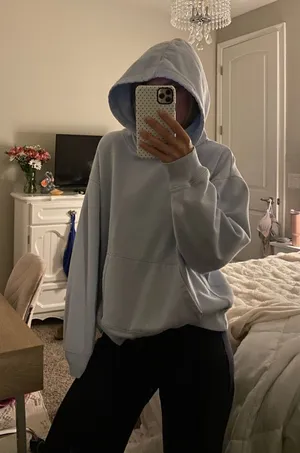Victoria's Secret PINK Hoodie thumbnail 1