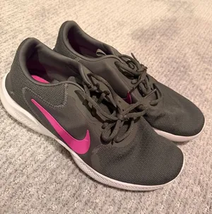 Nike flex running shoes thumbnail 1