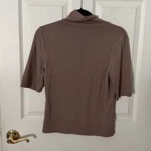 Lightweight mock neck soft luxe banana republic Tee in Taupe small thumbnail 3