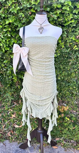 ✨Green lace asymmetrical dress thumbnail 1