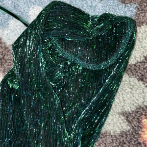 Metallic Tiered Dress size medium Green thumbnail 7