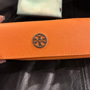 Tory Burch Brown Sunglasses with Gold Accent includes Tory Burch case thumbnail 12