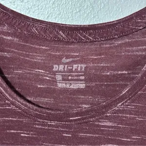 Nike Women Maroon‎ Athletic Basic Dri-Fit shirt size small thumbnail 3