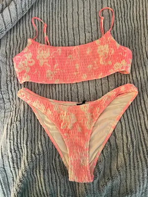 Triangl Bikini thumbnail 1