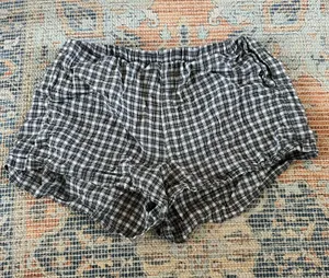 Brandy Melville Logan Plaid Shorts thumbnail 1