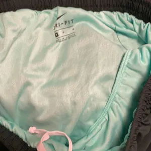 Nike  dry running shorts thumbnail 3