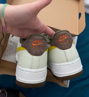 Nike Air Force 1 LV8 Shoes thumbnail 6