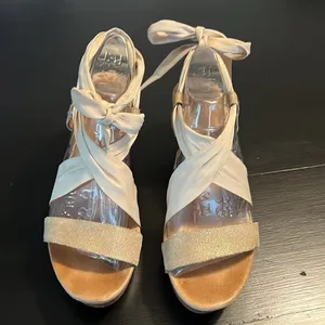 Ugg‎ sandals thumbnail 2