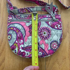 Vera Bradley Very‎ Berry Pink Gray Paisley Hipster Shoulder Crossbody Bag Purse thumbnail 5