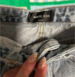 White Fox Who's That Girl Straight Leg Denim Jeans thumbnail 4