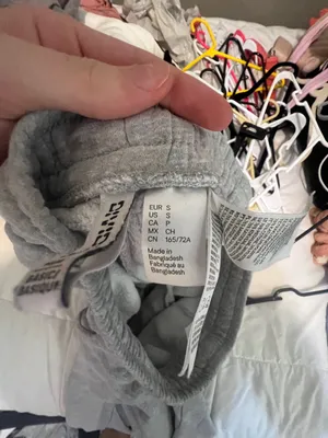 H&M gray wide leg sweatpants thumbnail 3